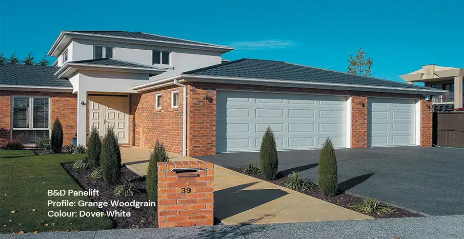 Safe as Can B&D Dover White Grange Panelift Door