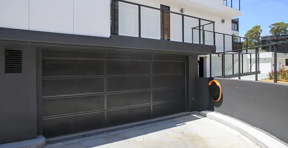 Reliable as Can B&D P7 Industrial Sectional Door with Airpanels