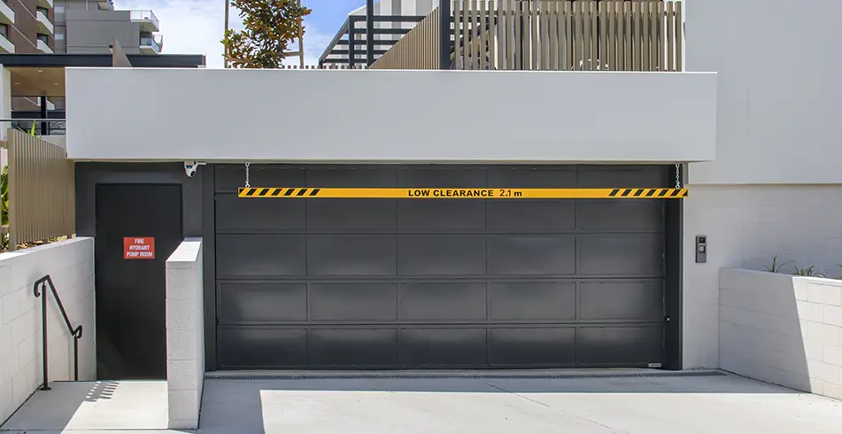 Reliable as Can B&D P7 Industrial Sectional Door with Solid Panels
